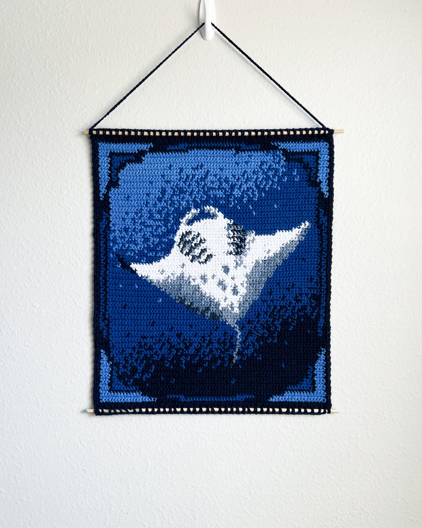 Manta Rays Tapestry pattern