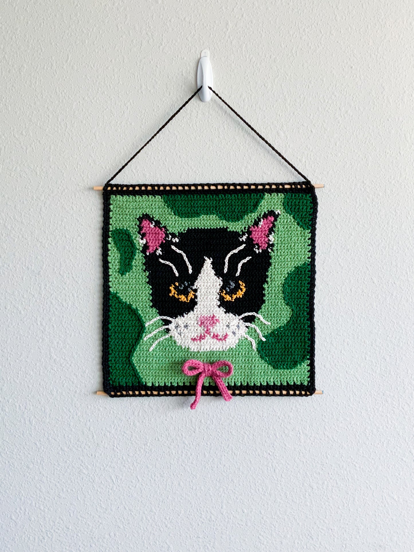 Kitty cat tapestry pattern