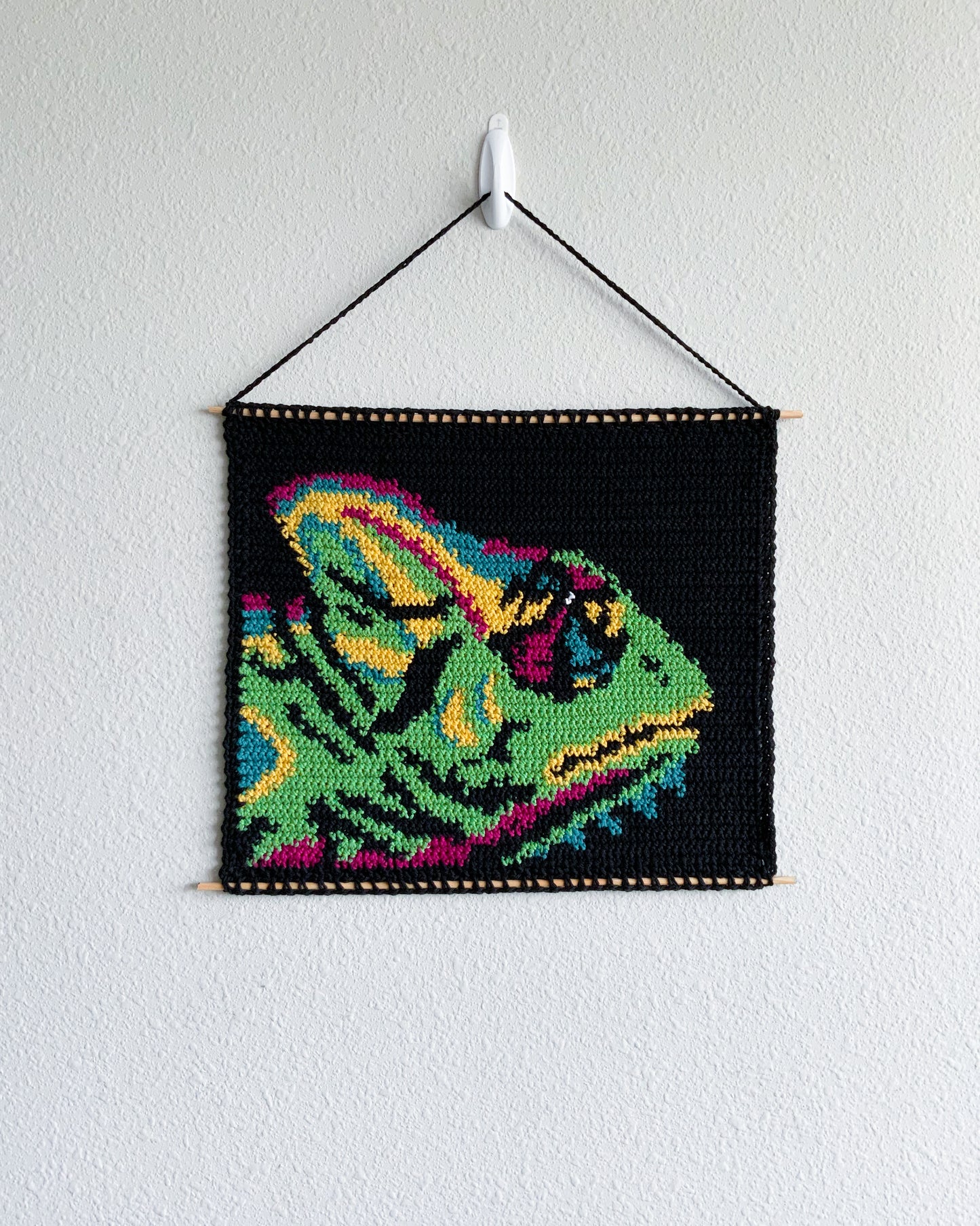 Chameleon tapestry pattern