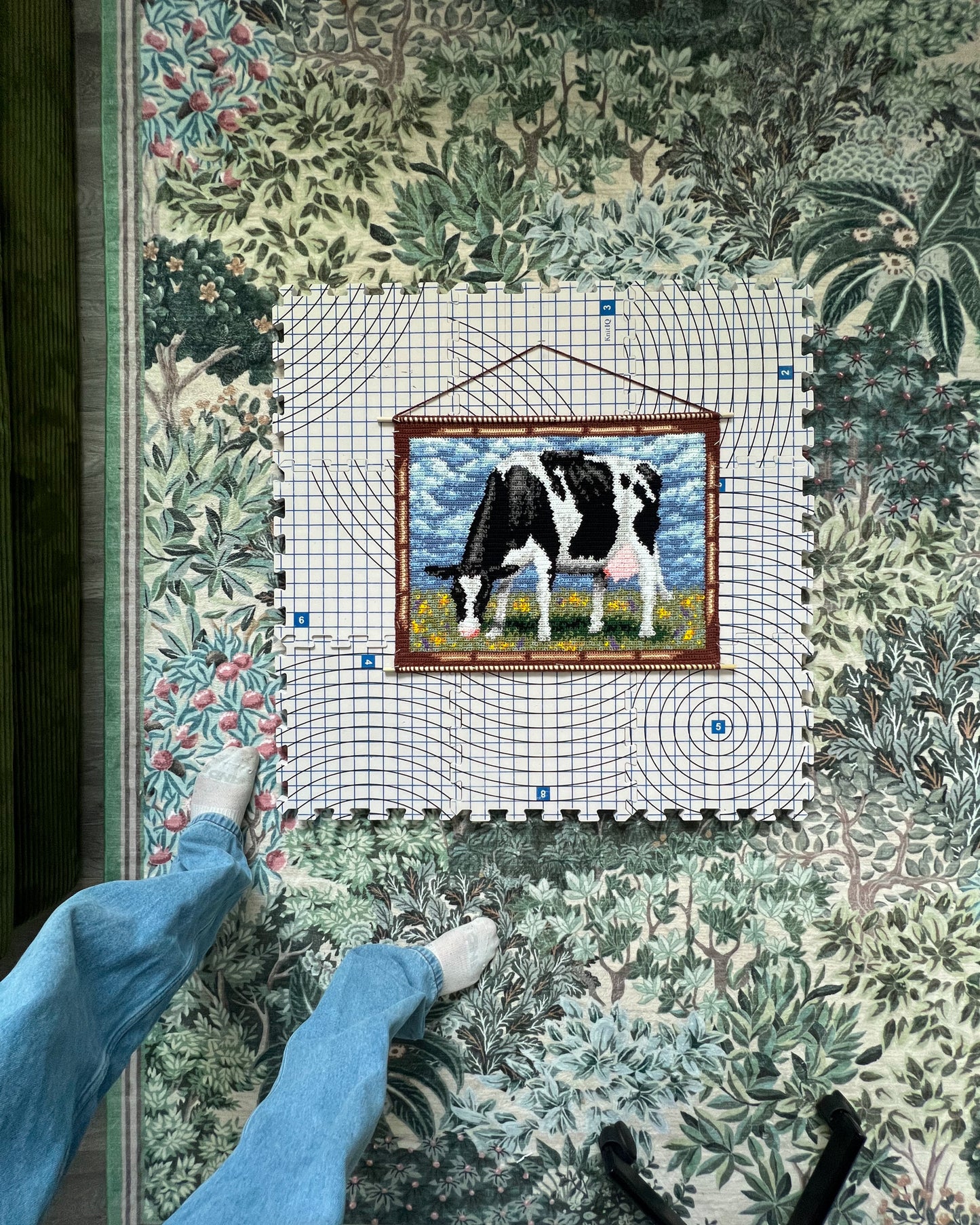 Holstein tapestry pattern