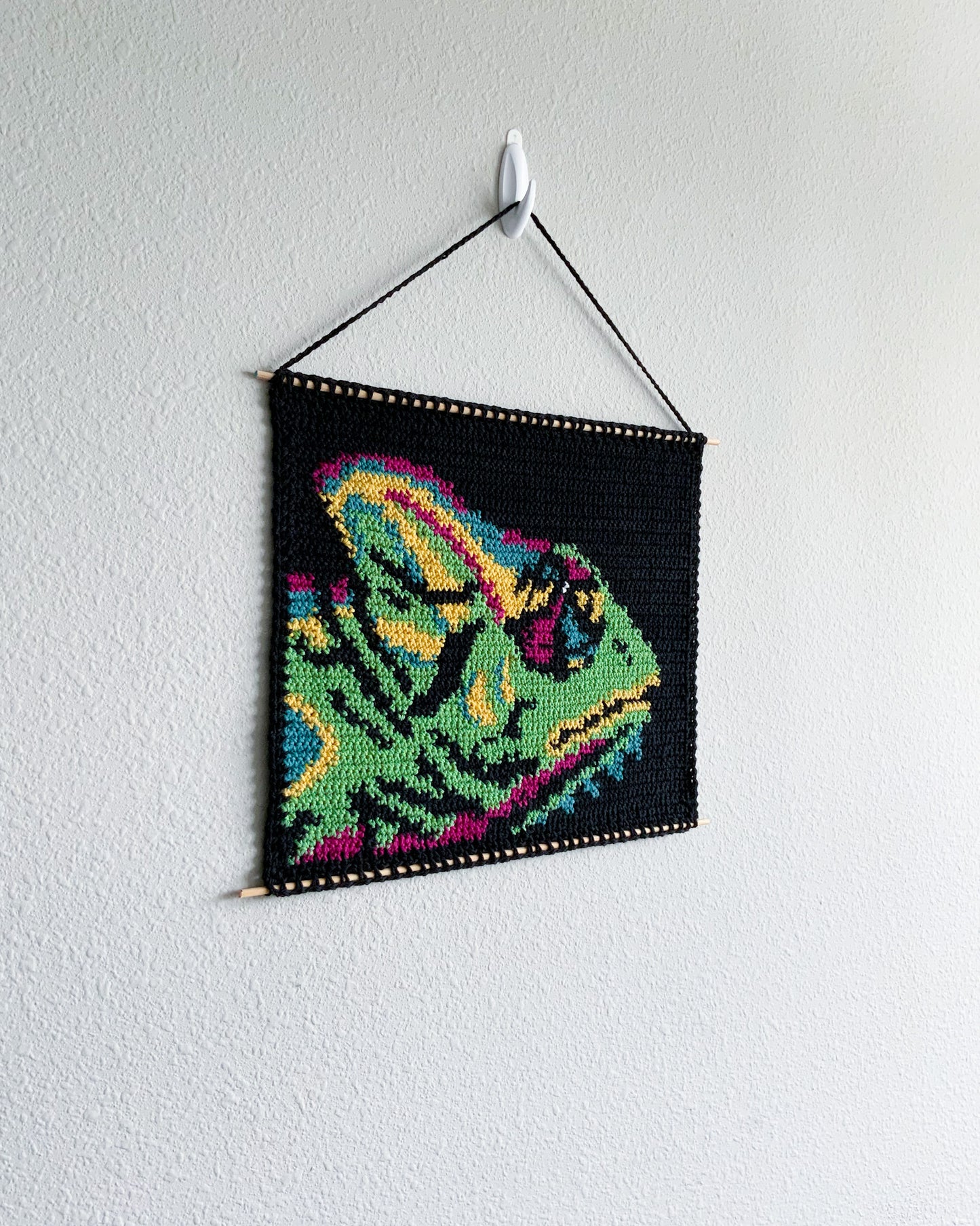 Chameleon tapestry pattern